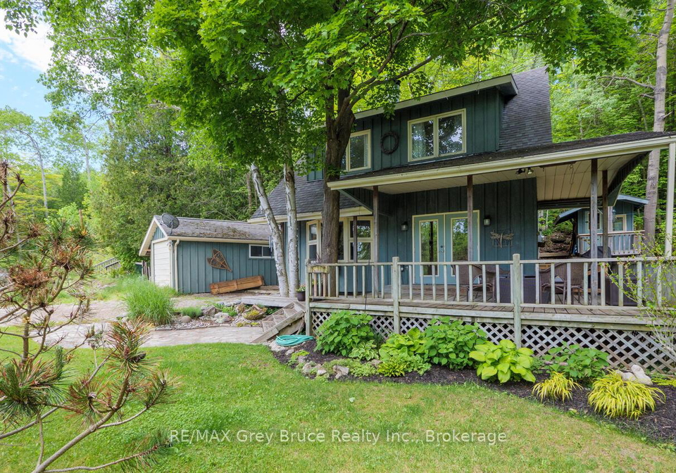 11lt17-shoreline-drive-northern-bruce-peninsula-ontario-x12064454