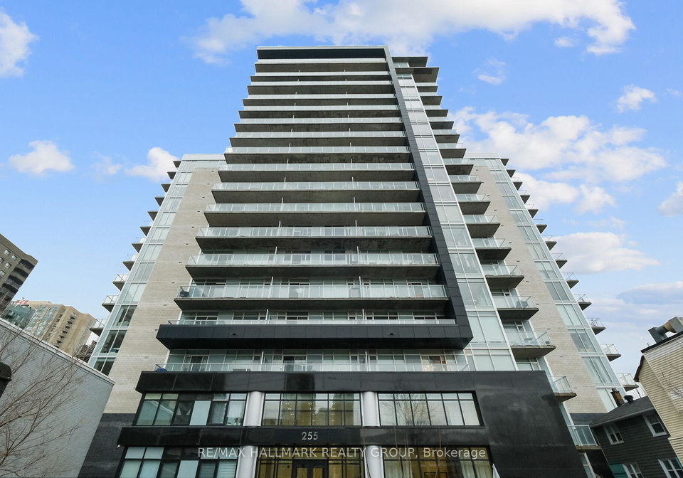 255-bay-street-ottawa-ontario-x12064605