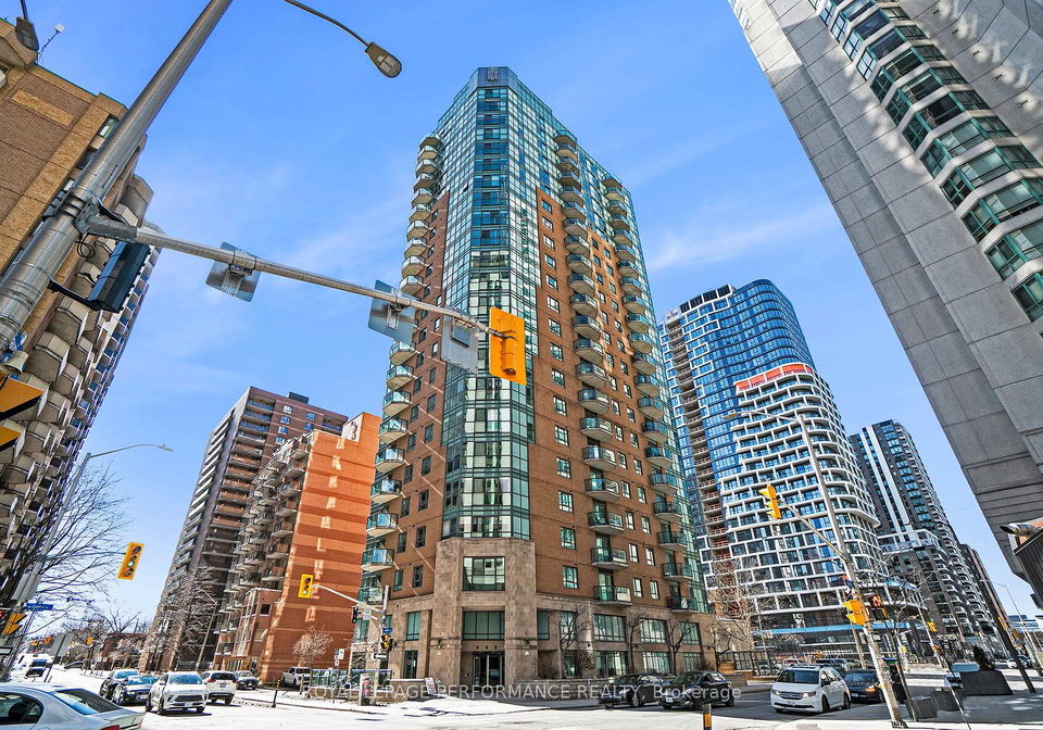 445-laurier-avenue-w-ottawa-ontario-x12065657