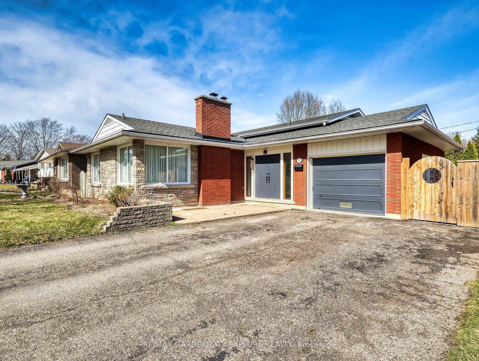 12-frontenac-drive-st-catharines-ontario-x12066205