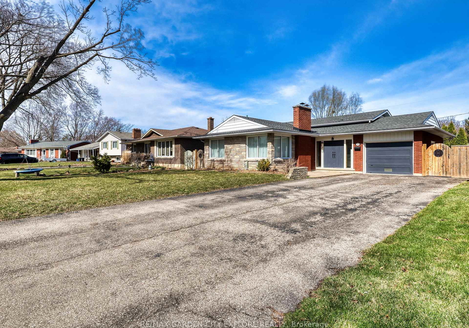 12-frontenac-drive-st-catharines-ontario-x12066205