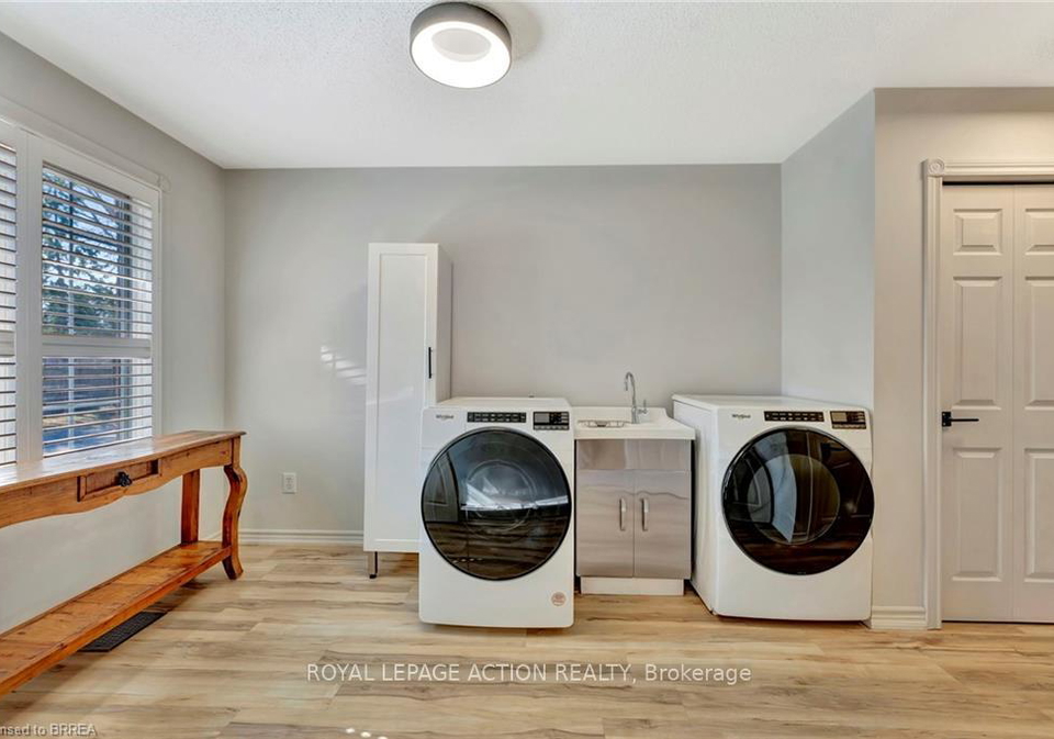70-harris-avenue-brantford-ontario-x12066214