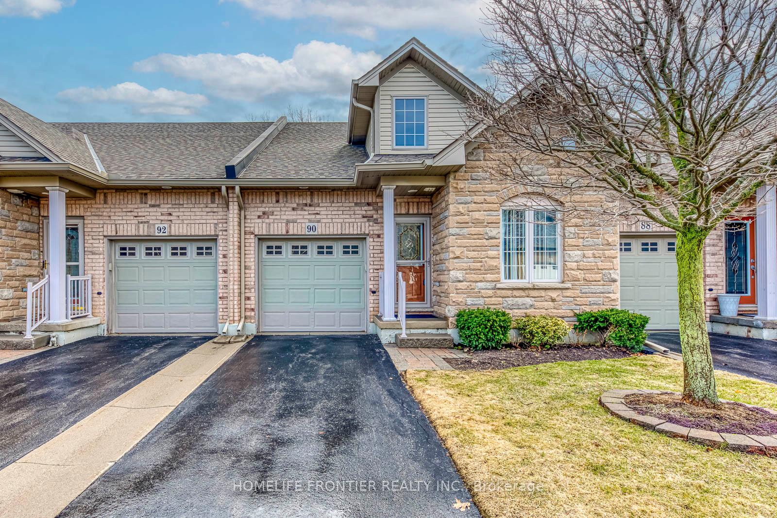 90-oakhampton-trail-hamilton-ontario-x12066505
