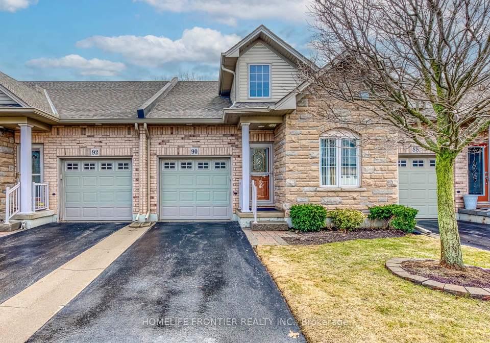 90-oakhampton-trail-hamilton-ontario-x12066505