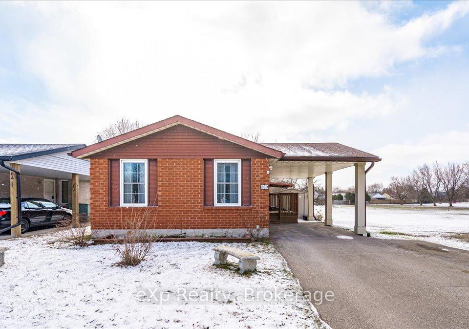 260-strathallan-street-centre-wellington-ontario-x12066612