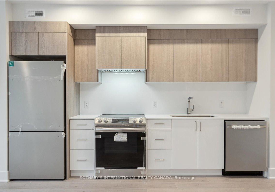 683-melbourne-avenue-ottawa-ontario-x12067579