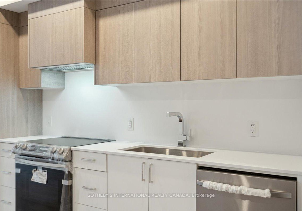 683-melbourne-avenue-ottawa-ontario-x12067579