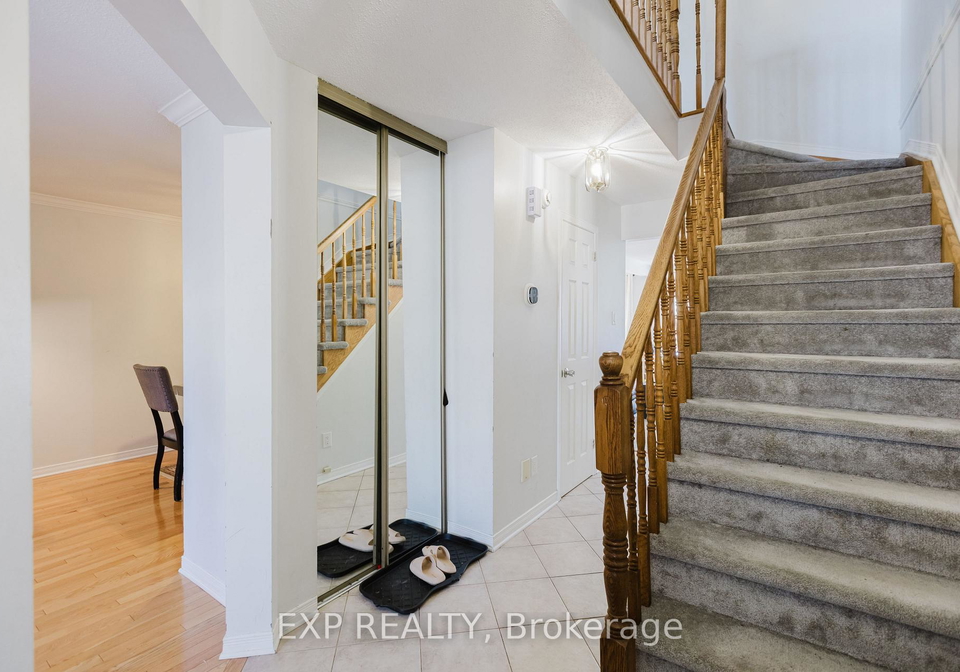 21-ashpark-crescent-ottawa-ontario-x12068139