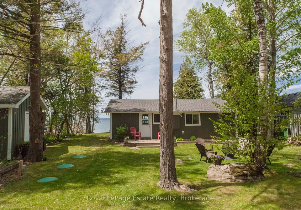 19-ah-sineese-crescent-w-native-leased-lands-ontario-x12069343