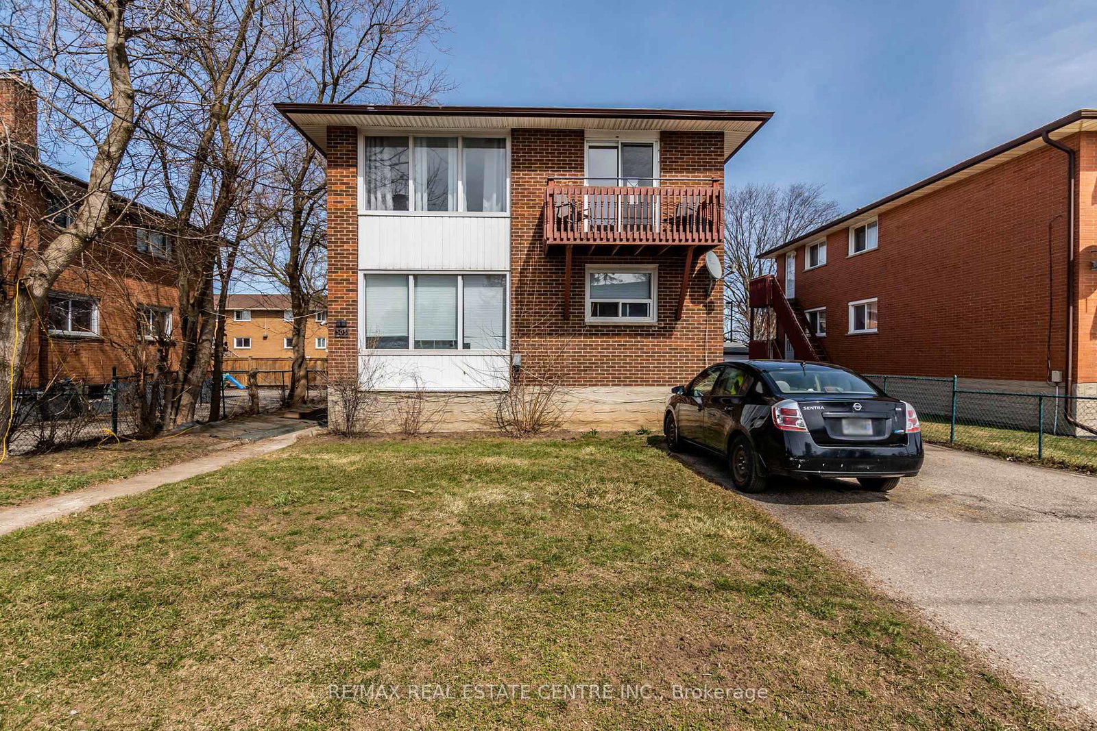 305-lorne-avenue-kitchener-ontario-x12069535