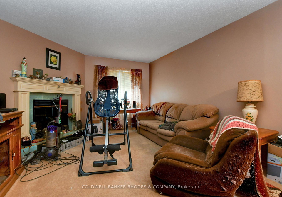 1347-paardeburgh-avenue-ottawa-ontario-x12070743
