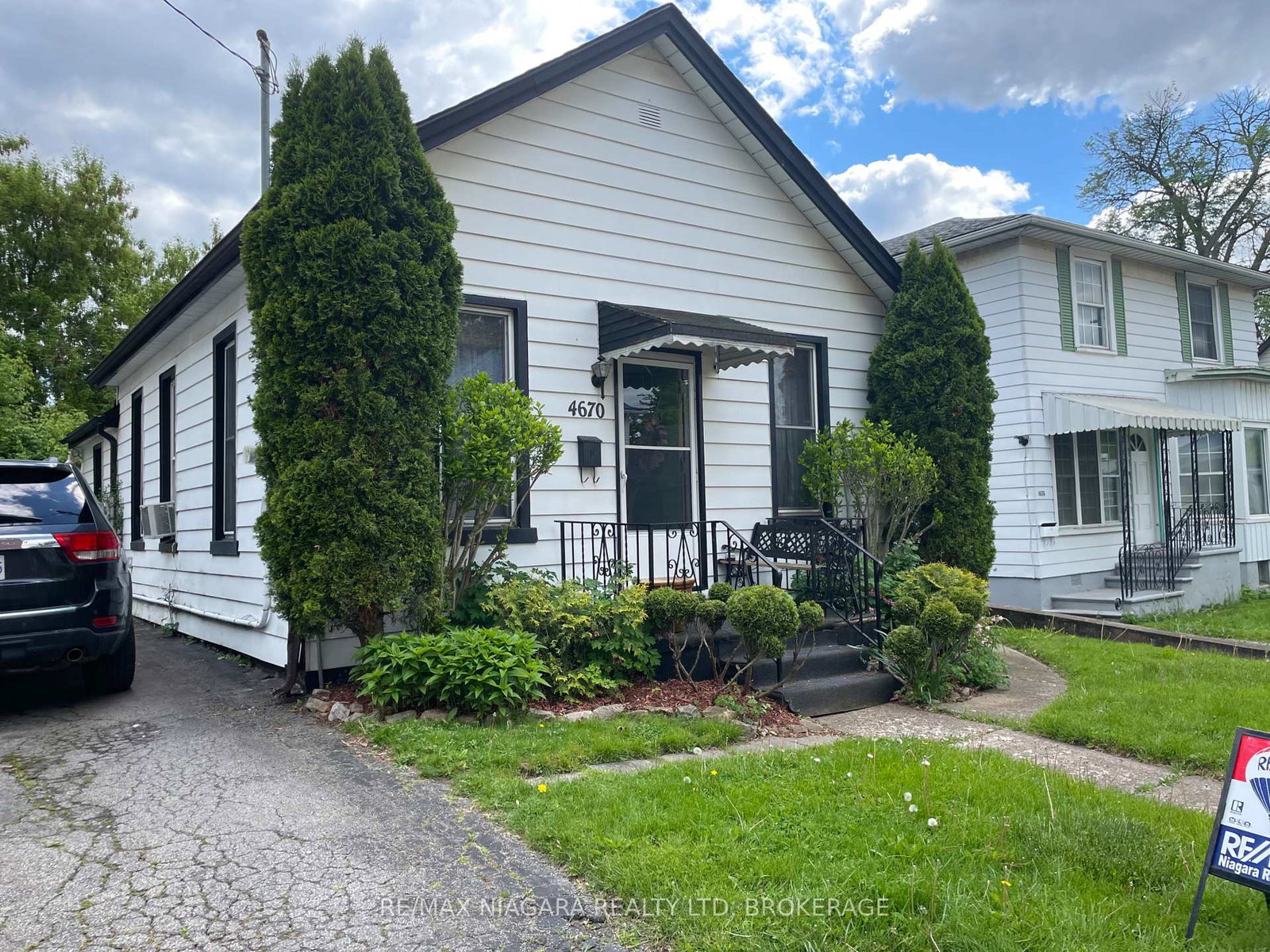 4670-huron-street-niagara-falls-ontario-x12071047