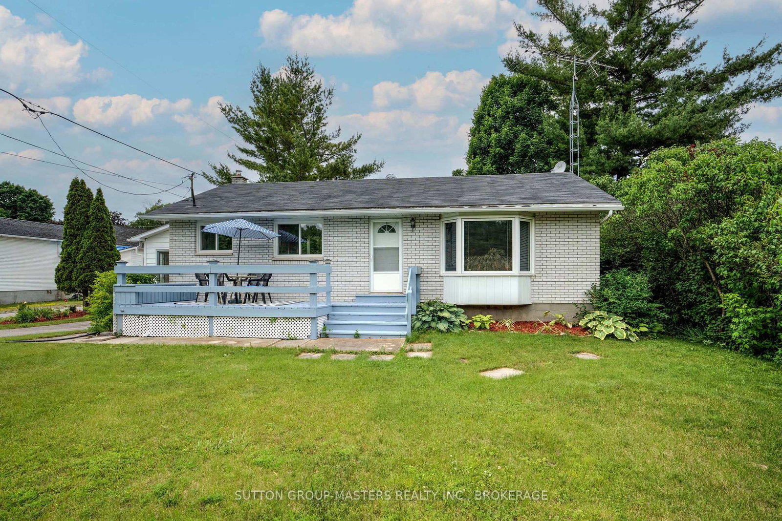 1-main-street-rideau-lakes-ontario-x12073541