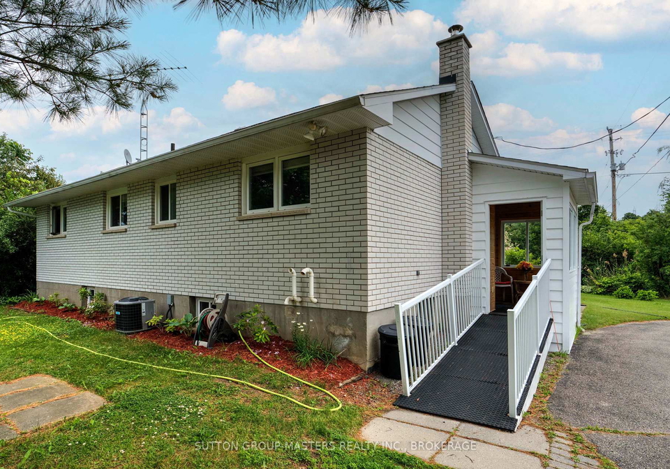 1-main-street-rideau-lakes-ontario-x12073541