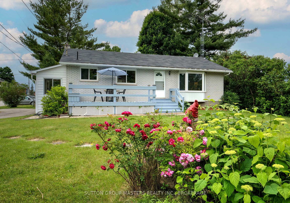 1-main-street-rideau-lakes-ontario-x12073541