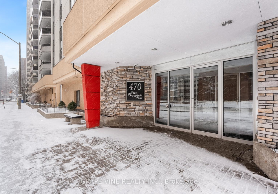 470-laurier-avenue-w-ottawa-ontario-x12074233