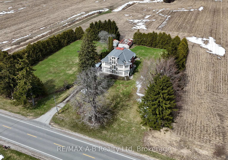 5380-perth-line-8-township-perth-south-ontario-x12074705