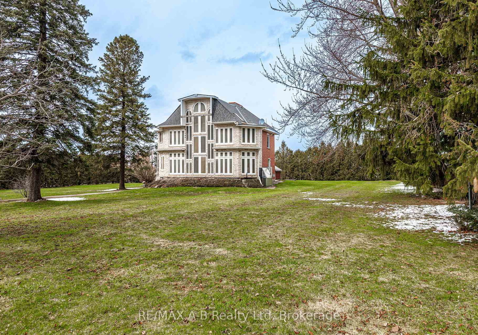 5380-perth-line-8-township-perth-south-ontario-x12074705