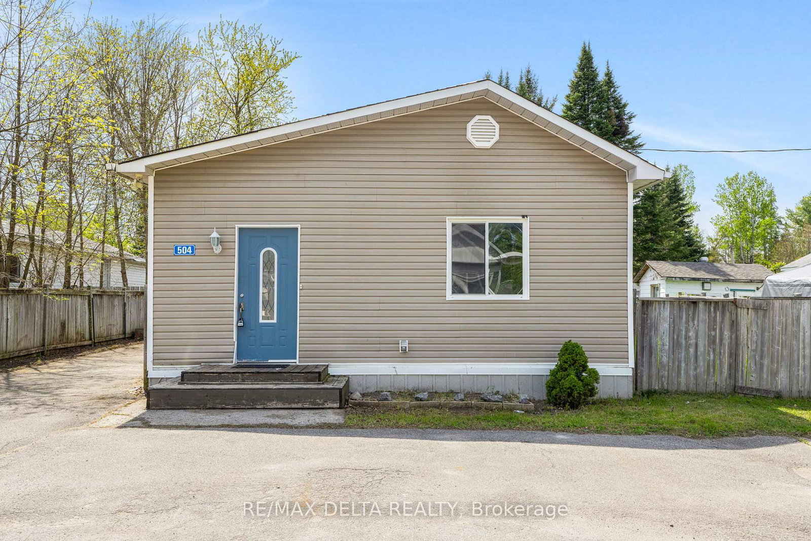 8250-county-road-17-clarence-rockland-ontario-x12075730