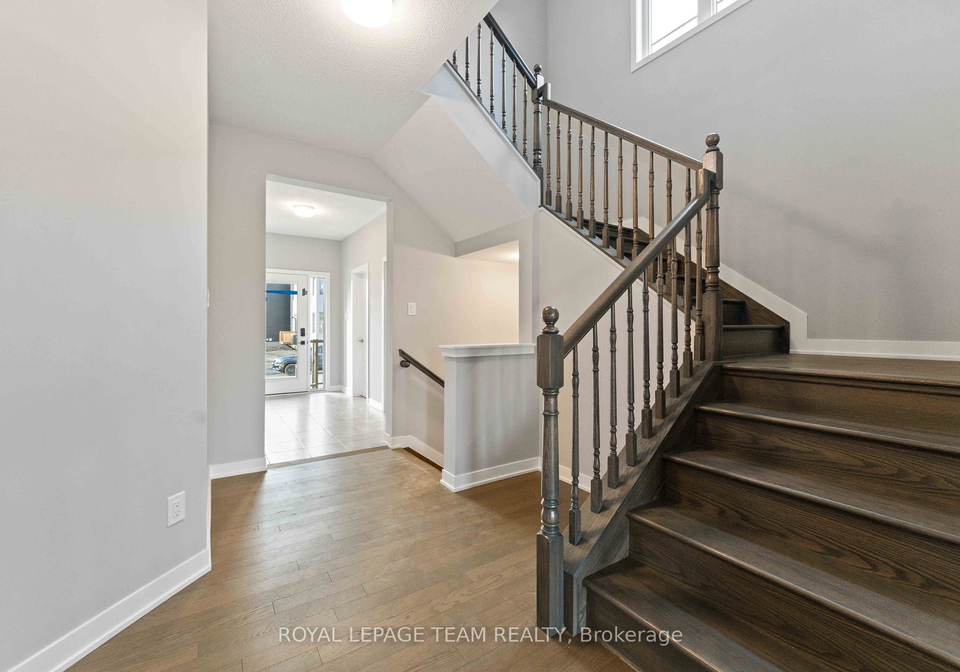 667-fenwick-way-e-ottawa-ontario-x12077872