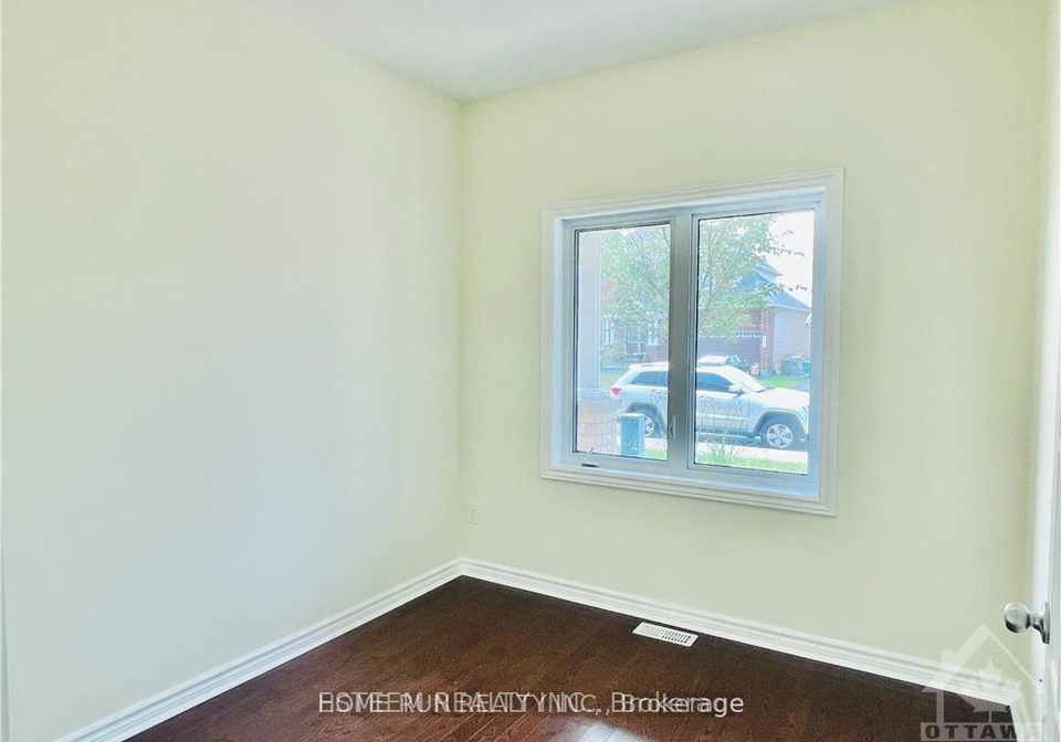 651-clearbrook-drive-ottawa-ontario-x12079188