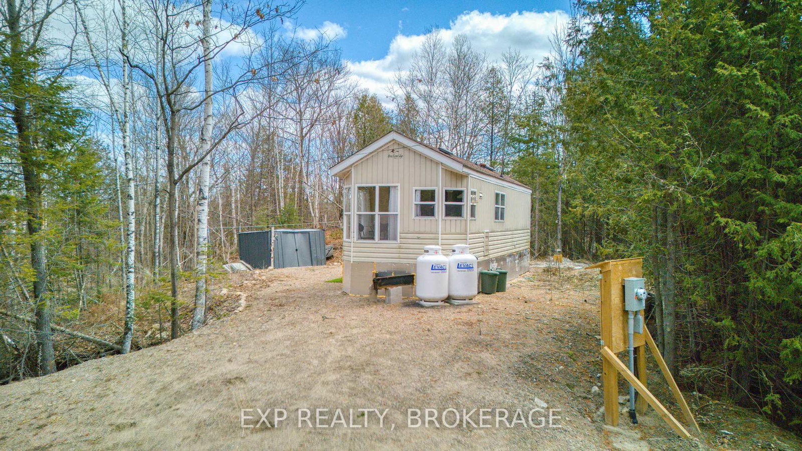 11577-road-509-n-frontenac-ontario-x12080491