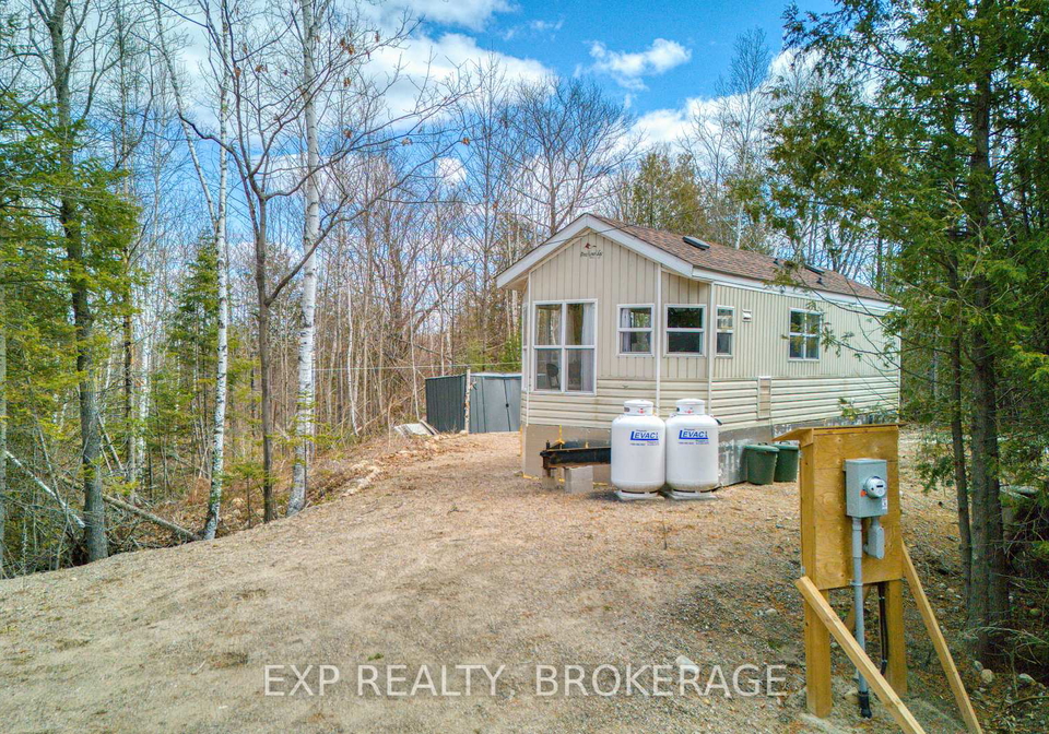 11577-road-509-n-frontenac-ontario-x12080491