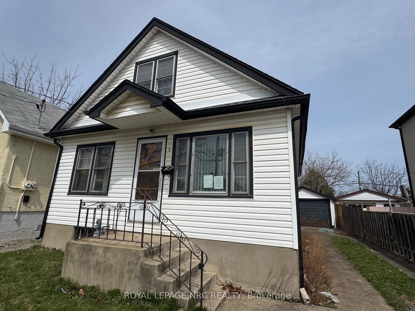 3-eastbourne-avenue-st-catharines-ontario-x12081519