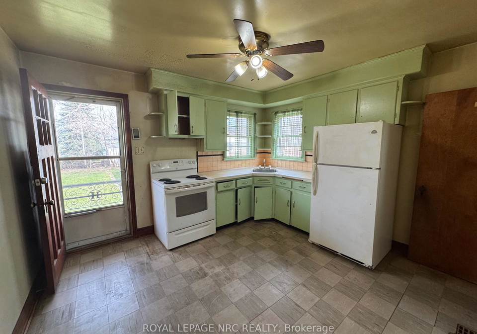 3-eastbourne-avenue-st-catharines-ontario-x12081519