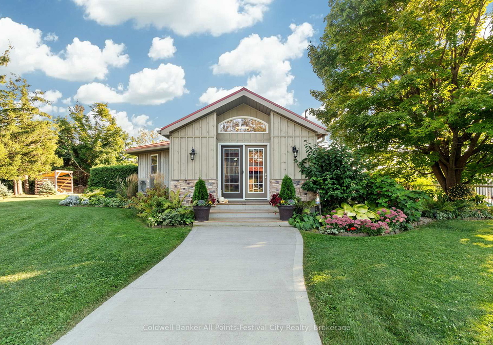 84763-street-ashfield-colborne-wawanosh-ontario-x12081576