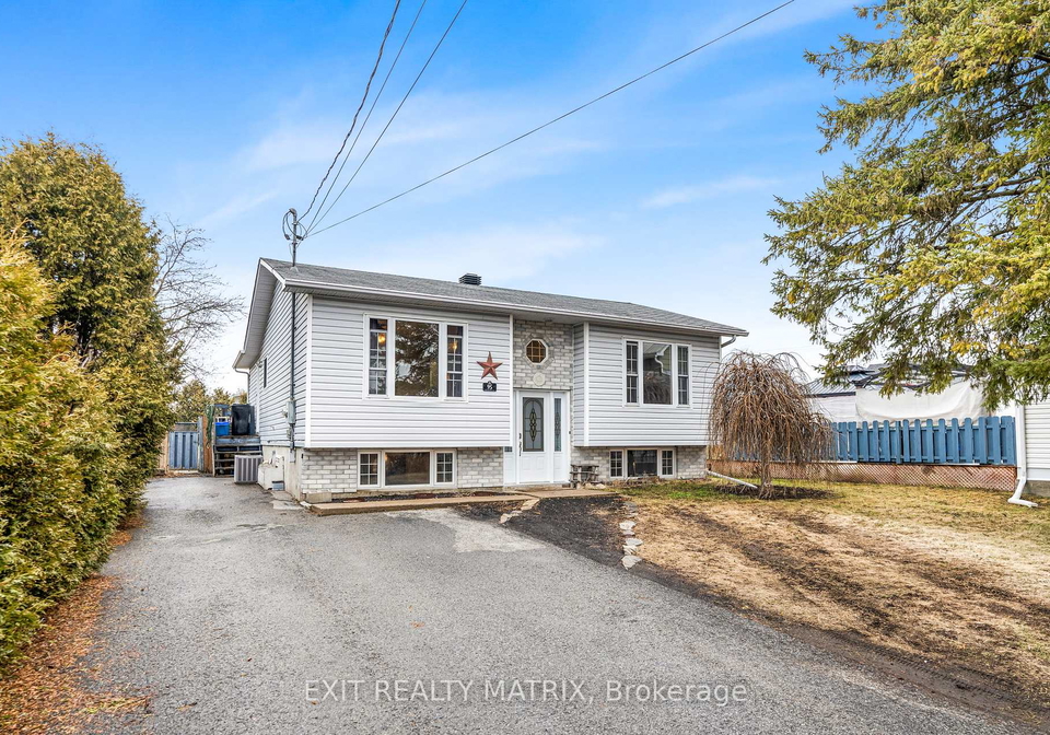 95-st-james-street-north-glengarry-ontario-x12082494