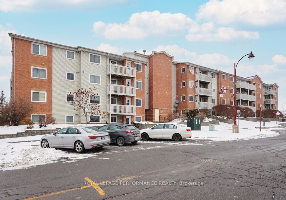 345-centrum-boulevard-w-ottawa-ontario-x12082622