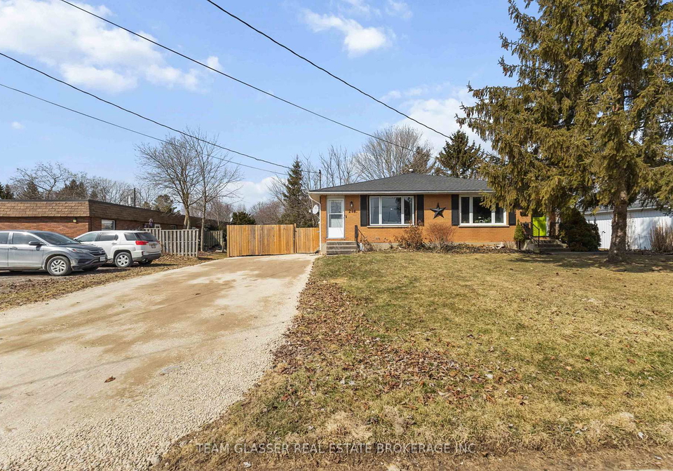 246-mckellar-street-southwest-middlesex-ontario-x12083921