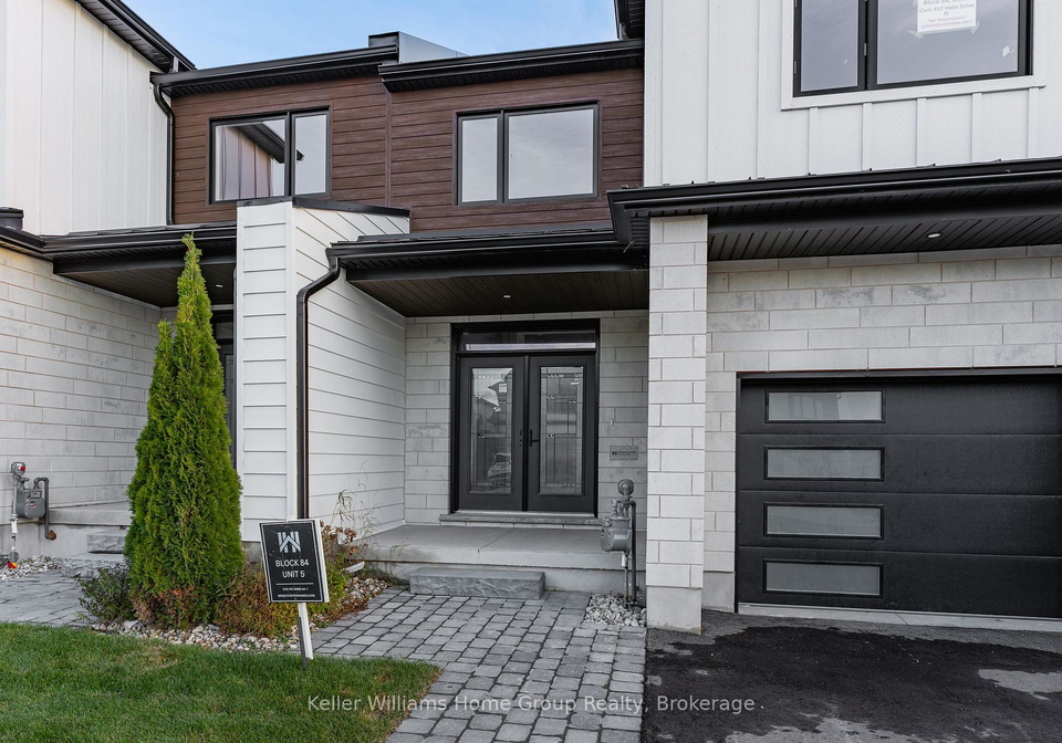35-halls-drive-centre-wellington-ontario-x12084280