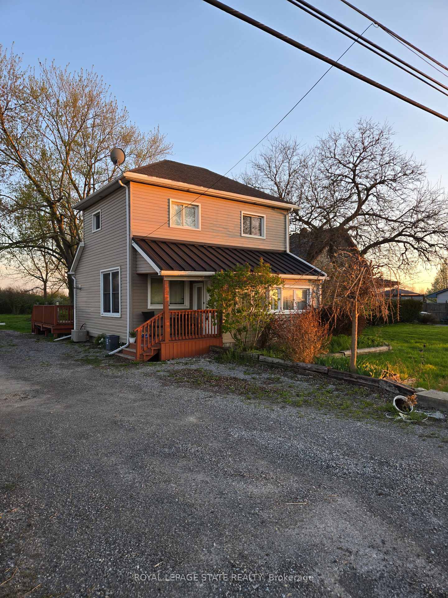 714-main-street-w-port-colborne-ontario-x12084562