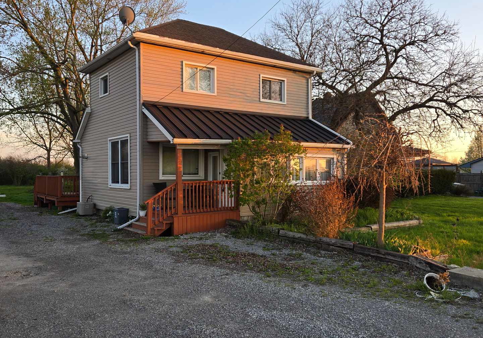 714-main-street-w-port-colborne-ontario-x12084562