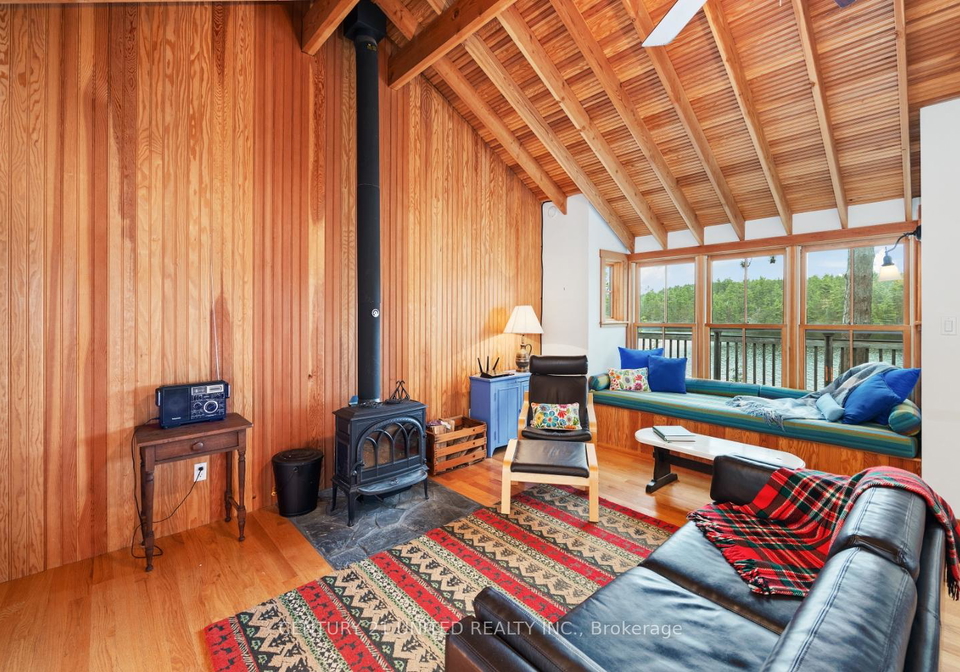 823-mackie-bay-addington-highlands-ontario-x12084613