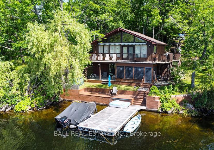 22-fire-route-11-north-kawartha-ontario-x12085649