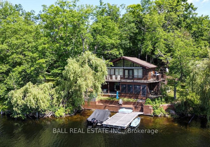 22-fire-route-11-north-kawartha-ontario-x12085649