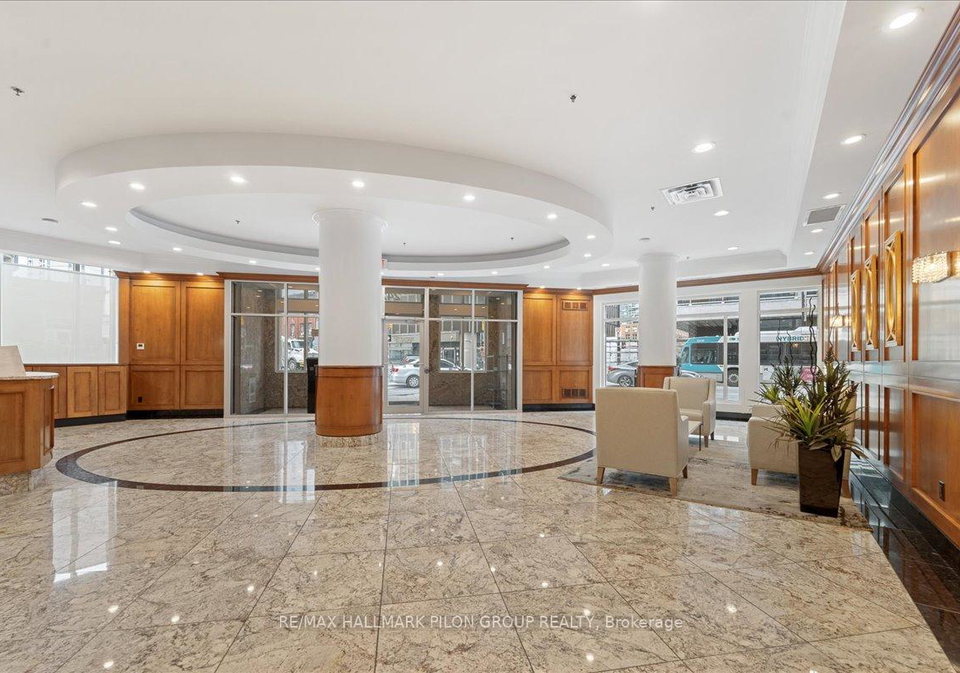 242-rideau-street-ottawa-ontario-x12085781