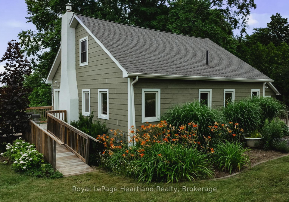 8-cedar-drive-bluewater-ontario-x12086046