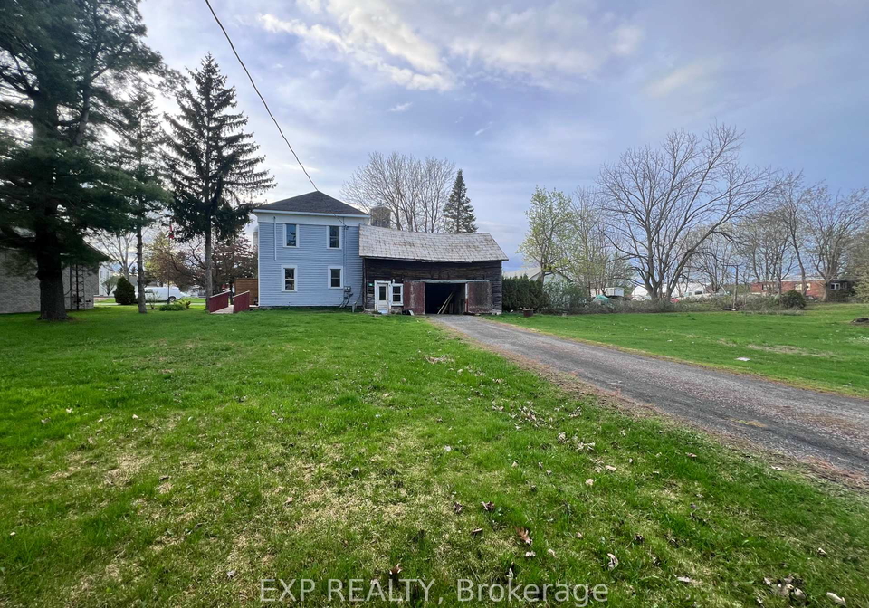 3-bergin-street-e-north-stormont-ontario-x12087638