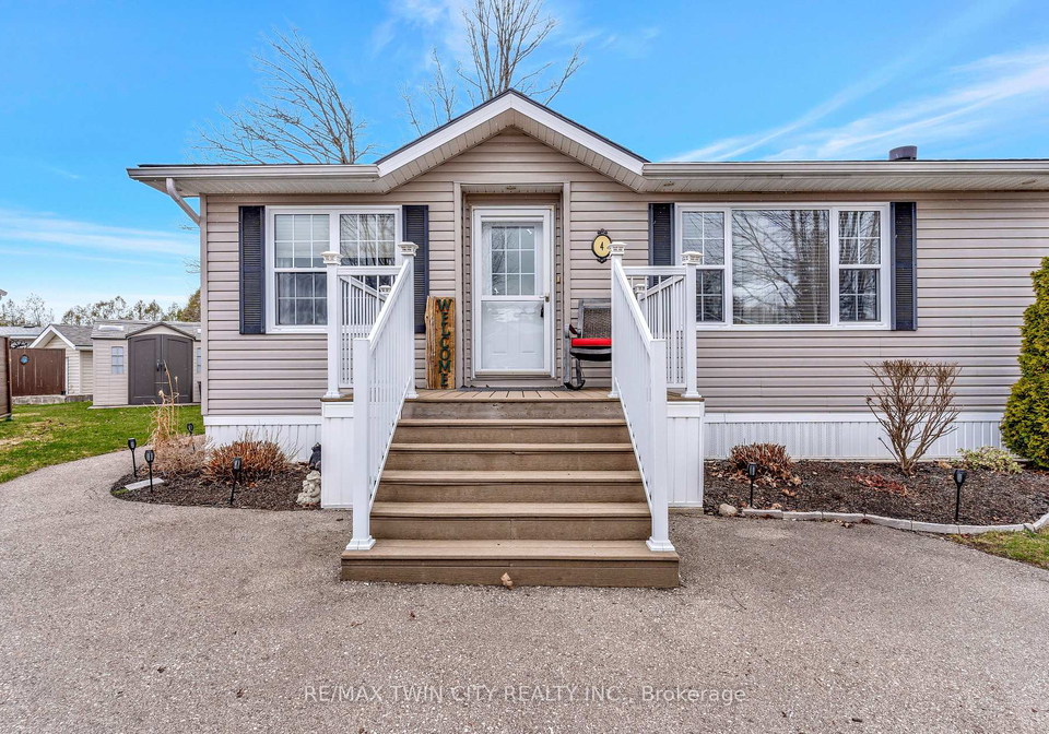 1429-sheffield-road-hamilton-ontario-x12089084