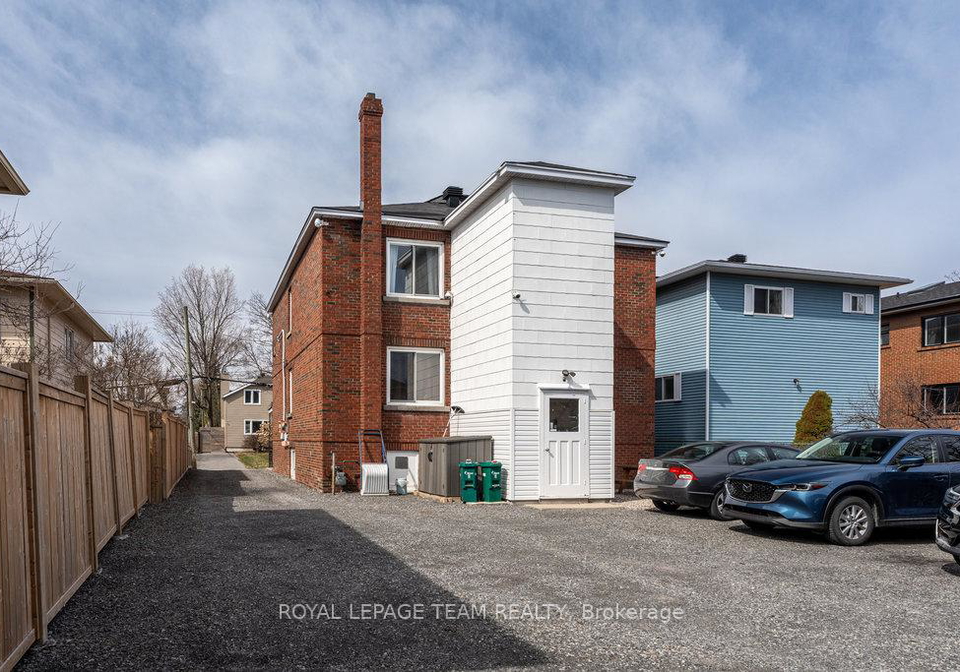663-tweedsmuir-avenue-ottawa-ontario-x12089330