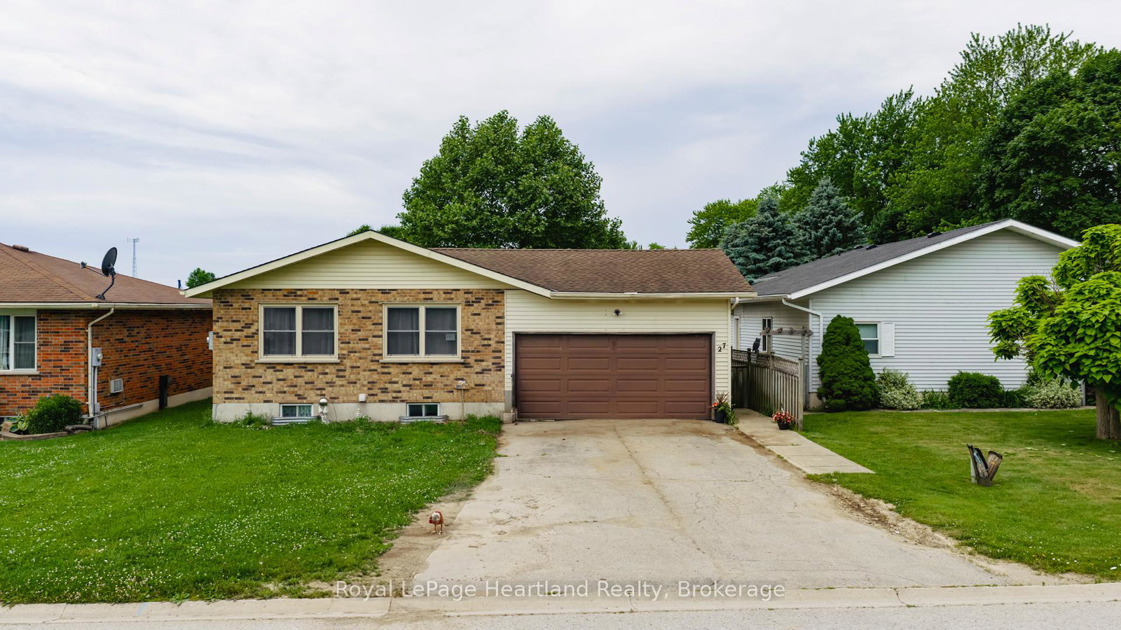 27-boulevard-huron-east-ontario-x12090407
