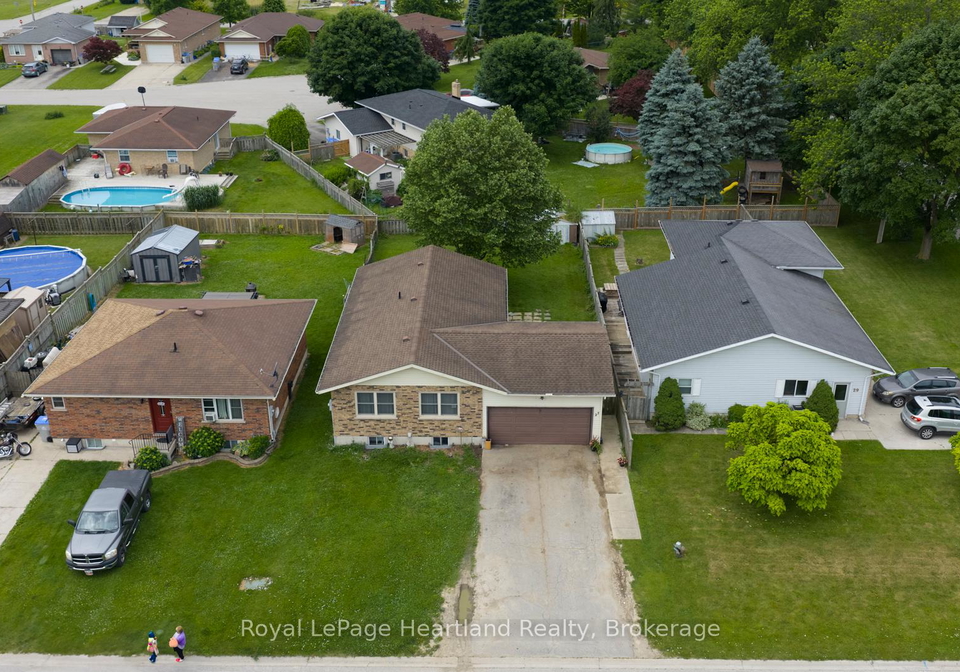27-boulevard-huron-east-ontario-x12090407