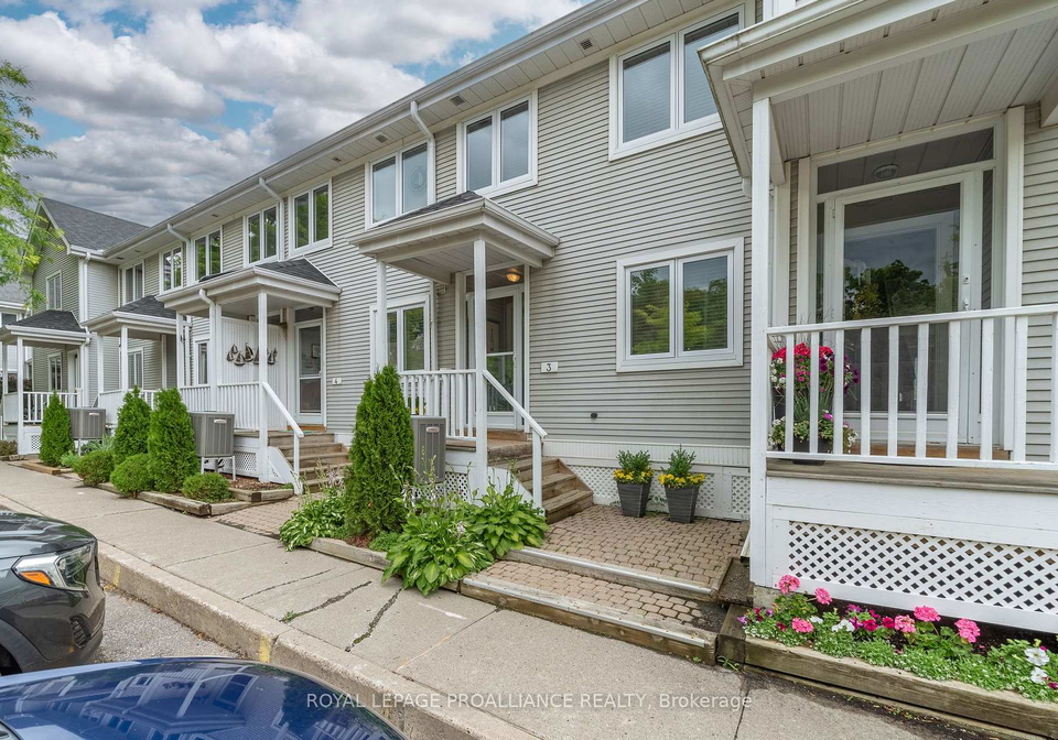 1-mortimer-street-prince-edward-county-ontario-x12090635