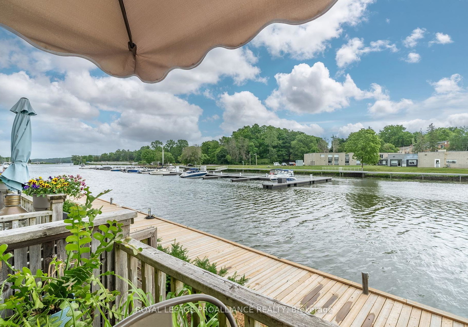 1-mortimer-street-prince-edward-county-ontario-x12090635