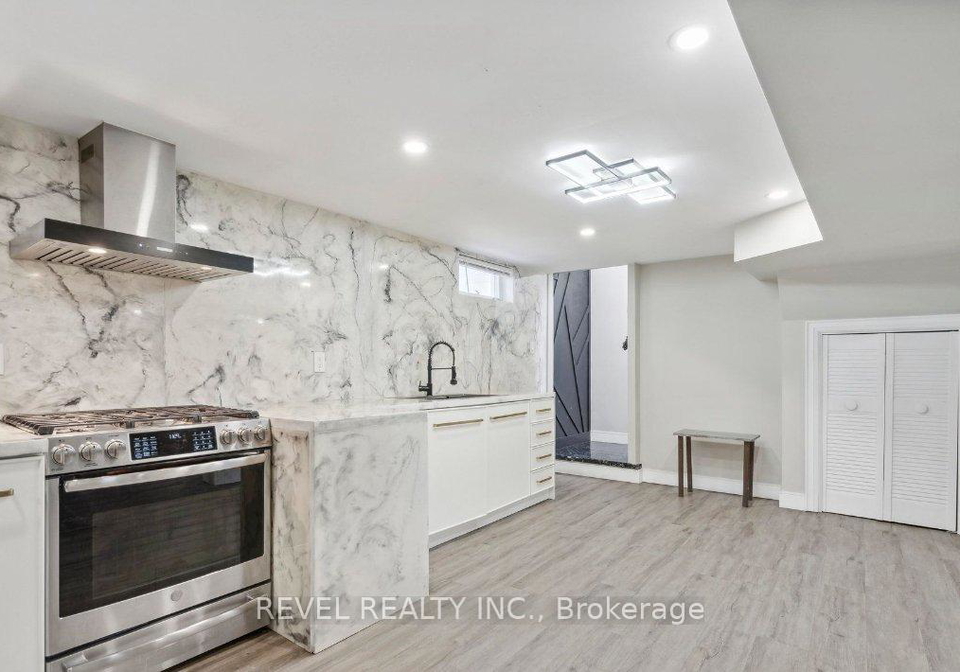 34-owen-place-hamilton-ontario-x12090827