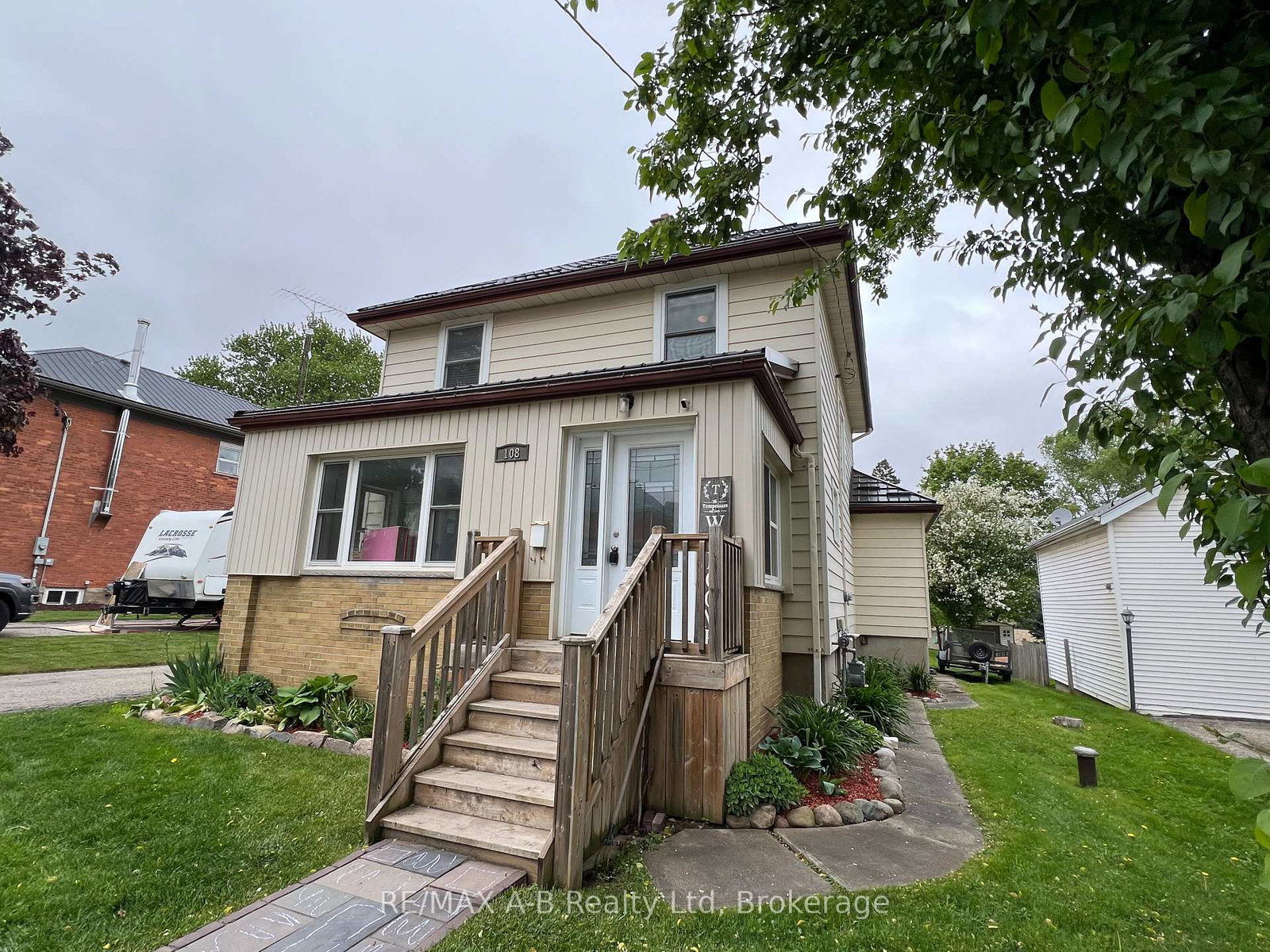 108-loveys-street-e-east-zorra-tavistock-ontario-x12091587